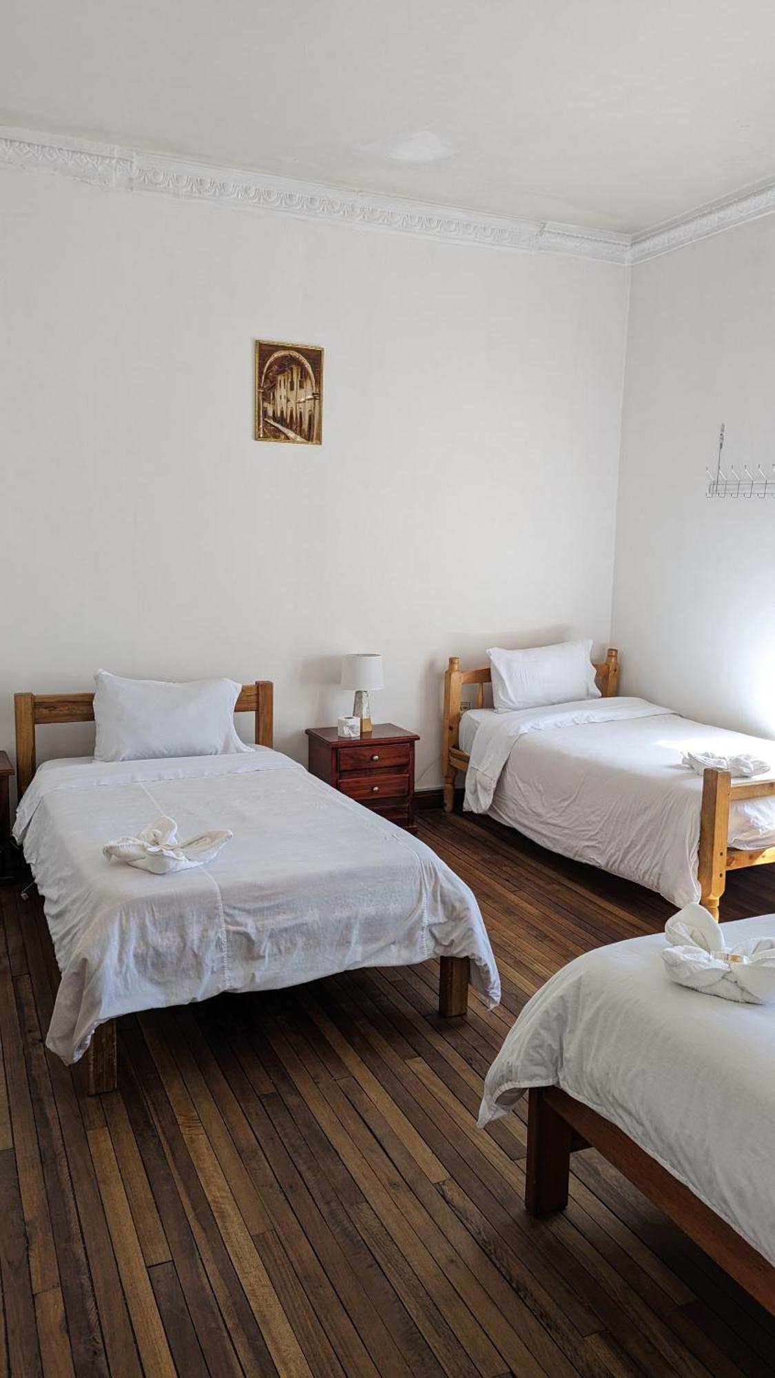 Hotel Vibes Aurik Quito Habitación foto