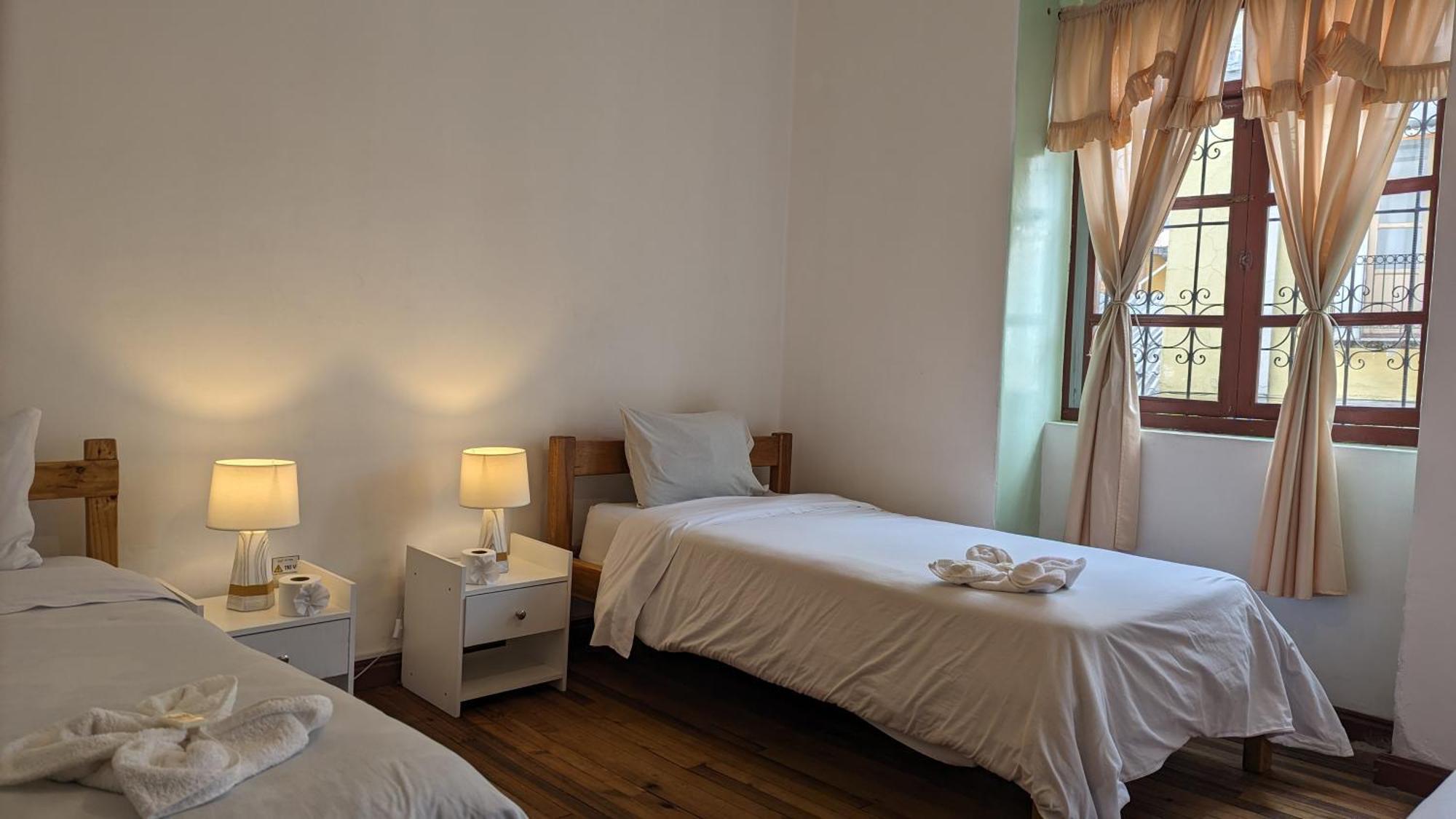 Hotel Vibes Aurik Quito Habitación foto